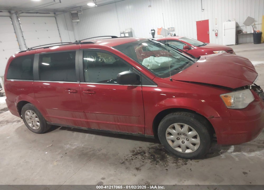 2009 CHRYSLER TOWN & COUNTRY LX VIN: 2A8HR44E99R652939