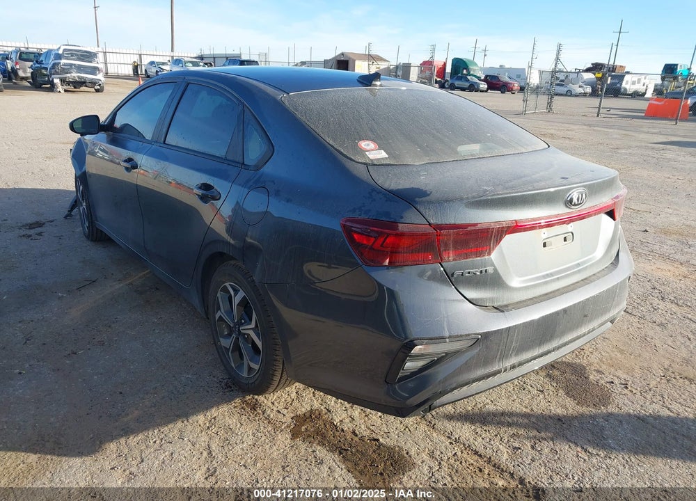 2021 KIA FORTE VIN: 3KPF24ADXME388106