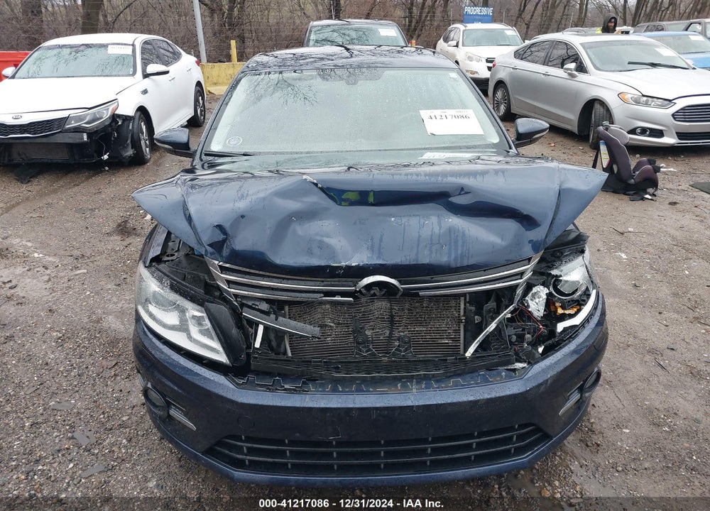 2014 VOLKSWAGEN CC VIN: WVWBP7AN0EE532561