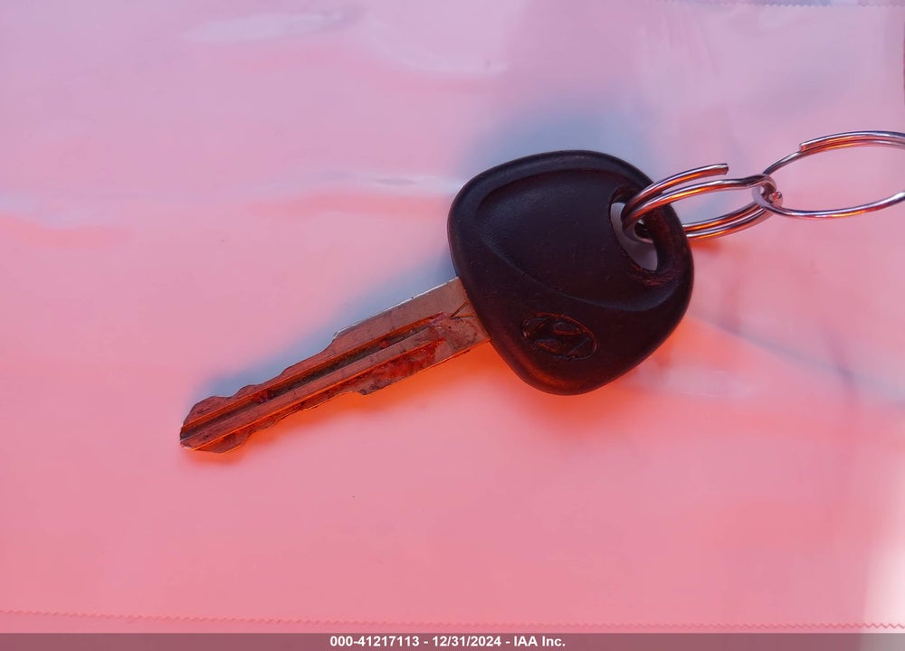2008 HYUNDAI ACCENT GS VIN: KMHCM36C48U061145