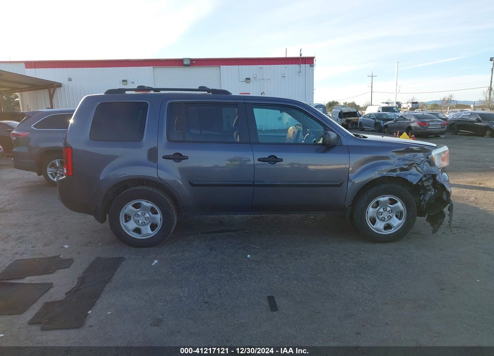 2015 HONDA PILOT LX VIN: 5FNYF3H27FB025478