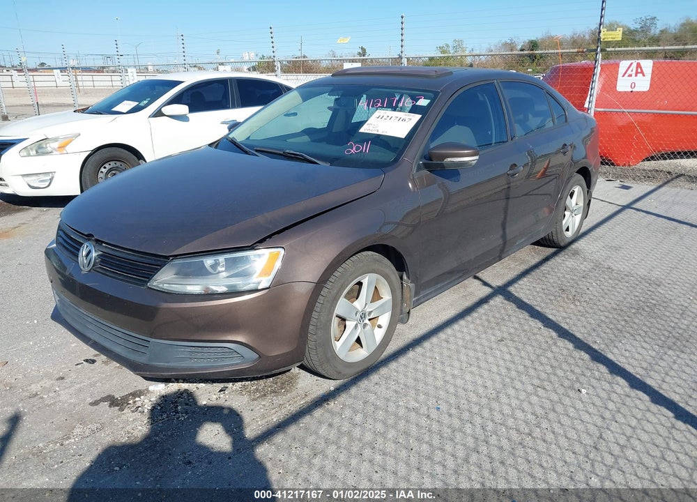 2011 VOLKSWAGEN JETTA 2.0L TDI VIN: 3VWLL7AJ2BM119038
