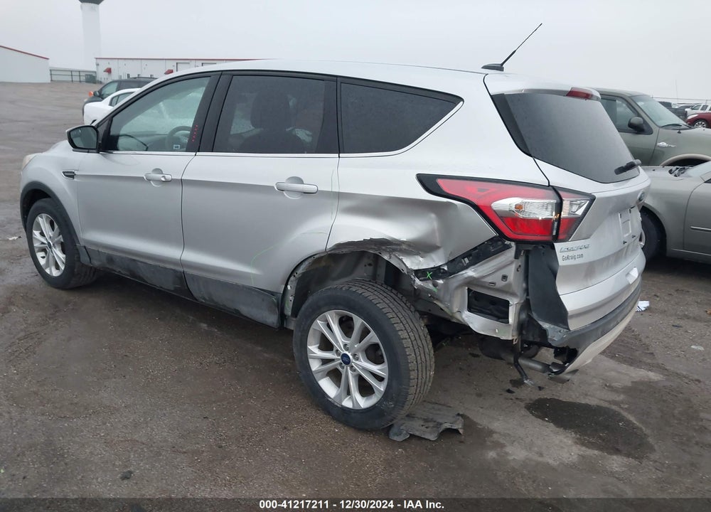 2017 FORD ESCAPE SE VIN: 1FMCU0GD8HUD29104