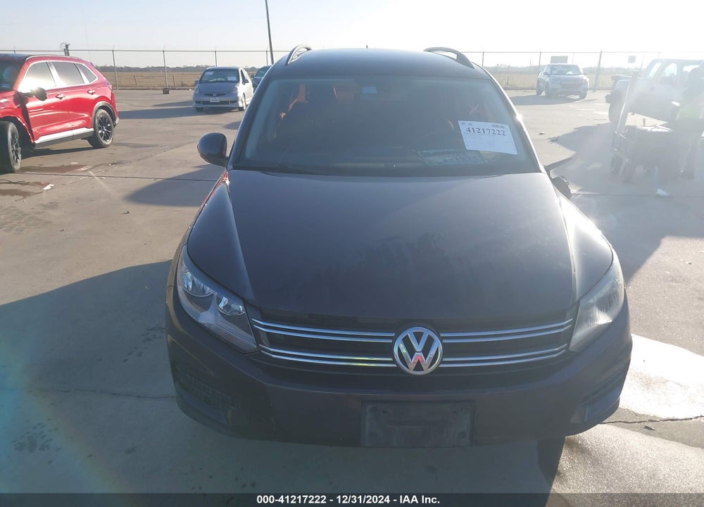 2016 VOLKSWAGEN TIGUAN S VIN: WVGAV7AX6GW568881