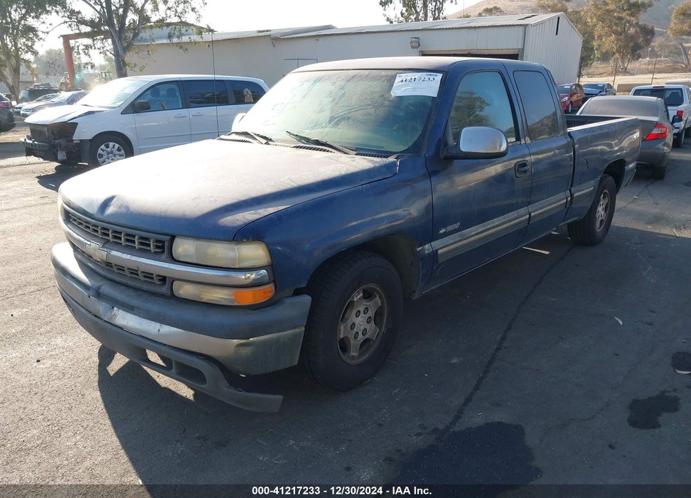 2001 CHEVROLET SILVERADO 1500 LS VIN: 2GCEC19T311172738