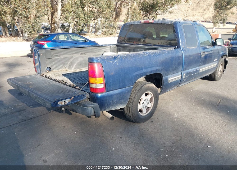 2001 CHEVROLET SILVERADO 1500 LS VIN: 2GCEC19T311172738