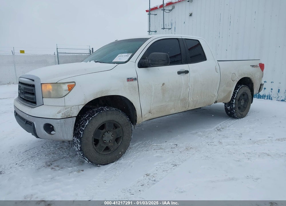 2011 TOYOTA TUNDRA GRADE 5.7L V8 VIN: 5TFUY5F12BX183290