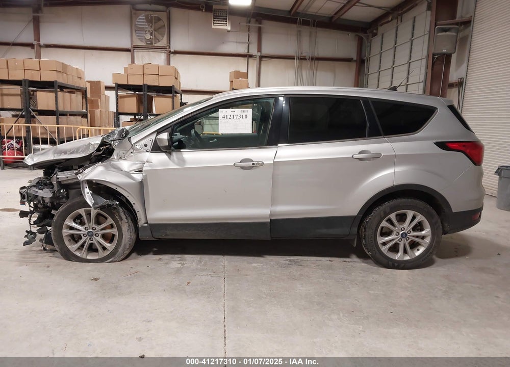 2019 FORD ESCAPE VIN: 1FMCU0G98KUB33781