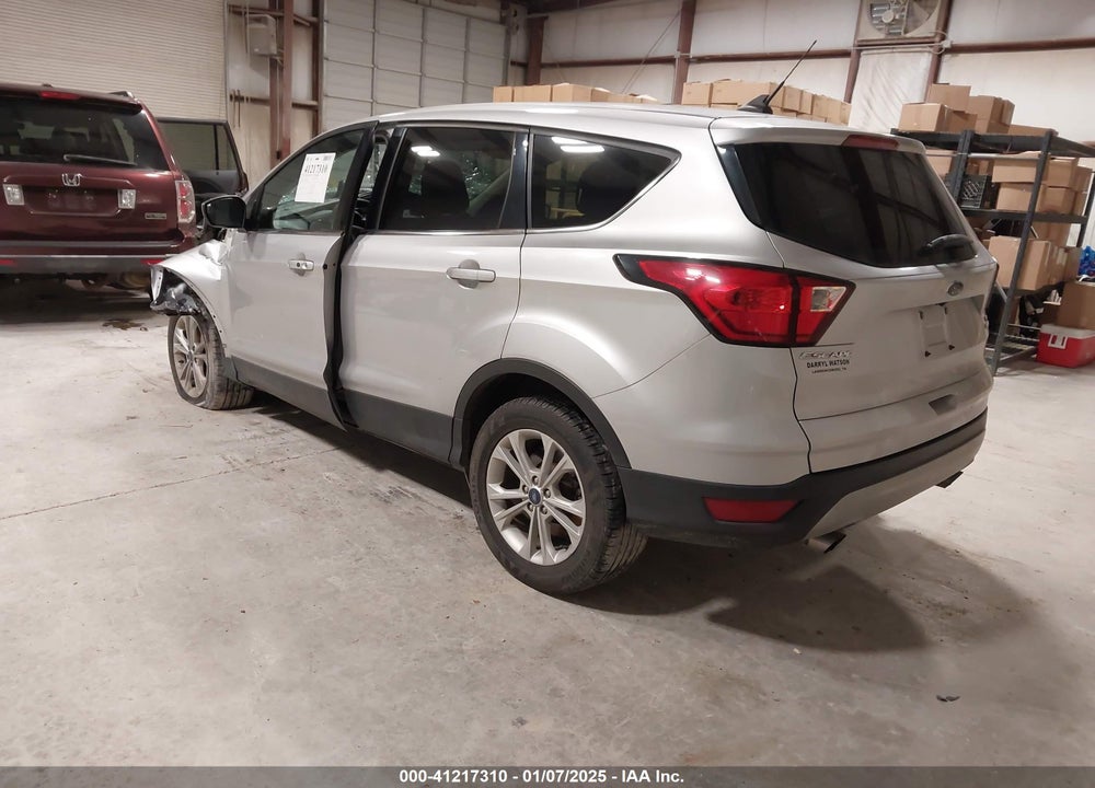2019 FORD ESCAPE VIN: 1FMCU0G98KUB33781