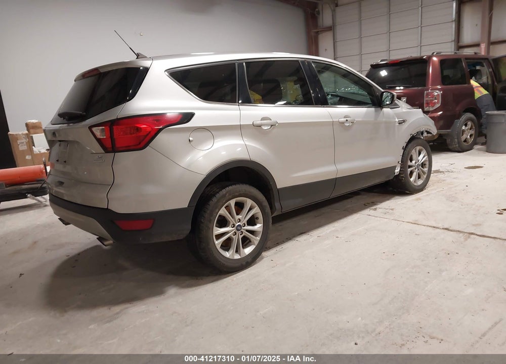 2019 FORD ESCAPE VIN: 1FMCU0G98KUB33781