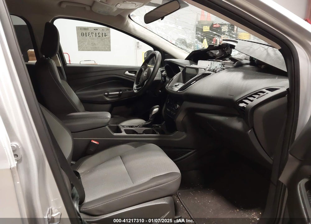 2019 FORD ESCAPE VIN: 1FMCU0G98KUB33781