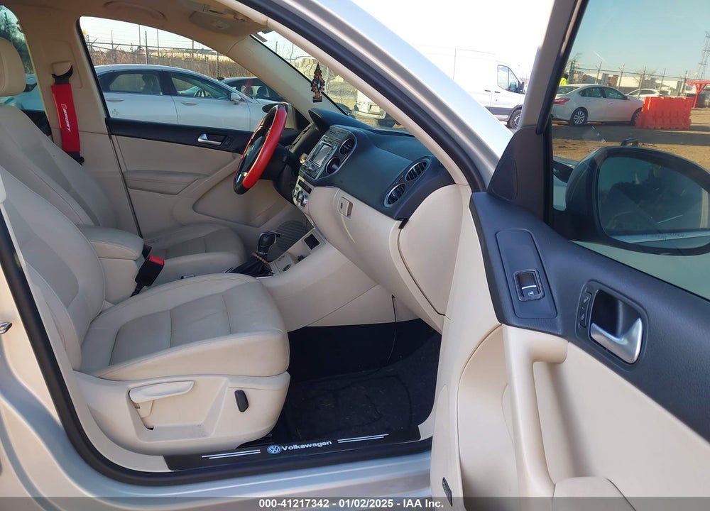2015 VOLKSWAGEN TIGUAN SEL VIN: WVGBV7AX1FW598115