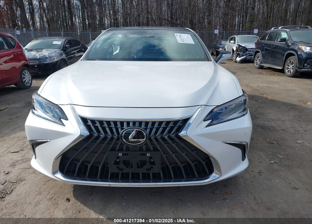 2024 LEXUS ES 350 ULTRA LUXURY VIN: 58AFZ1B14RU184168