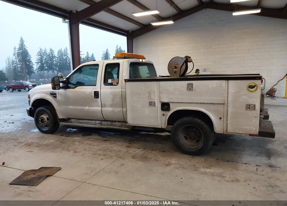 2008 FORD F-350 XL/XLT VIN: 1FDWX33R68EB26018