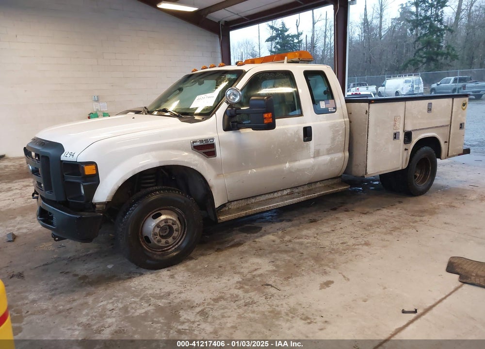 2008 FORD F-350 XL/XLT VIN: 1FDWX33R68EB26018
