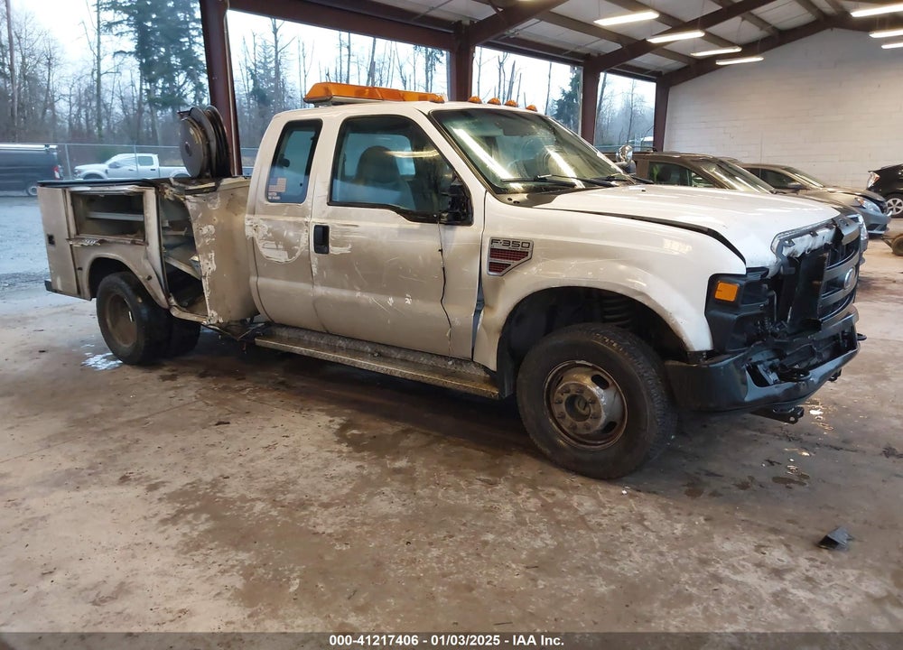 2008 FORD F-350 XL/XLT VIN: 1FDWX33R68EB26018
