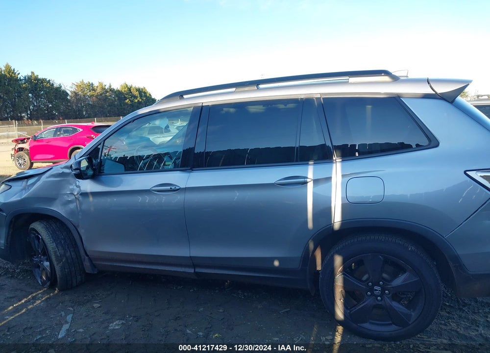 2019 HONDA PASSPORT ELITE VIN: 5FNYF8H00KB004381