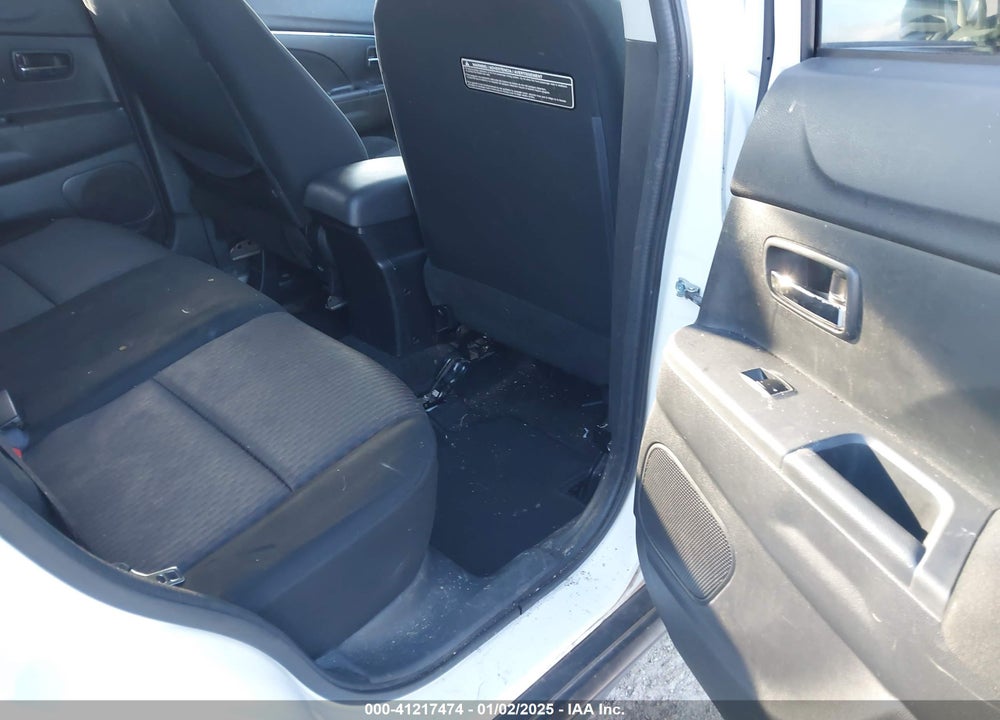 2017 MITSUBISHI OUTLANDER SPORT 2.0 LE VIN: JA4AR3AU2HZ040420