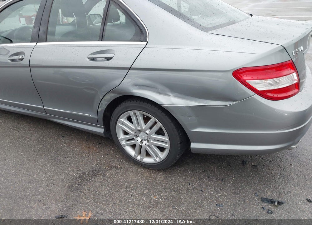 2009 MERCEDES-BENZ C VIN: WDDGF81X49R073734