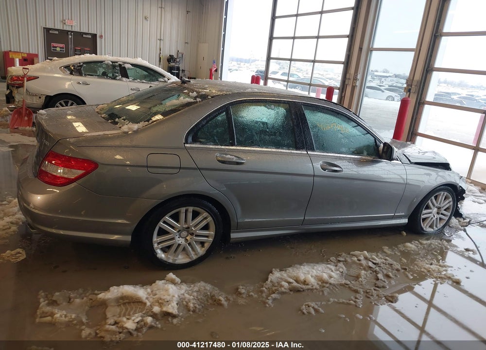 2009 MERCEDES-BENZ C VIN: WDDGF81X49R073734