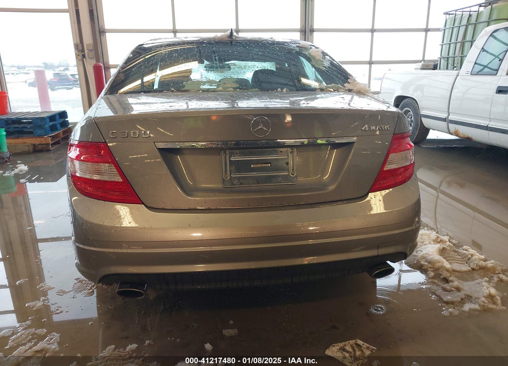 2009 MERCEDES-BENZ C VIN: WDDGF81X49R073734