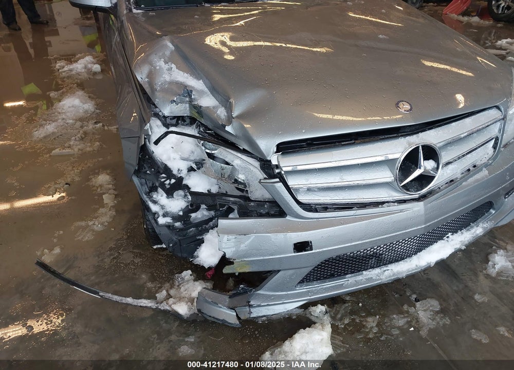 2009 MERCEDES-BENZ C VIN: WDDGF81X49R073734