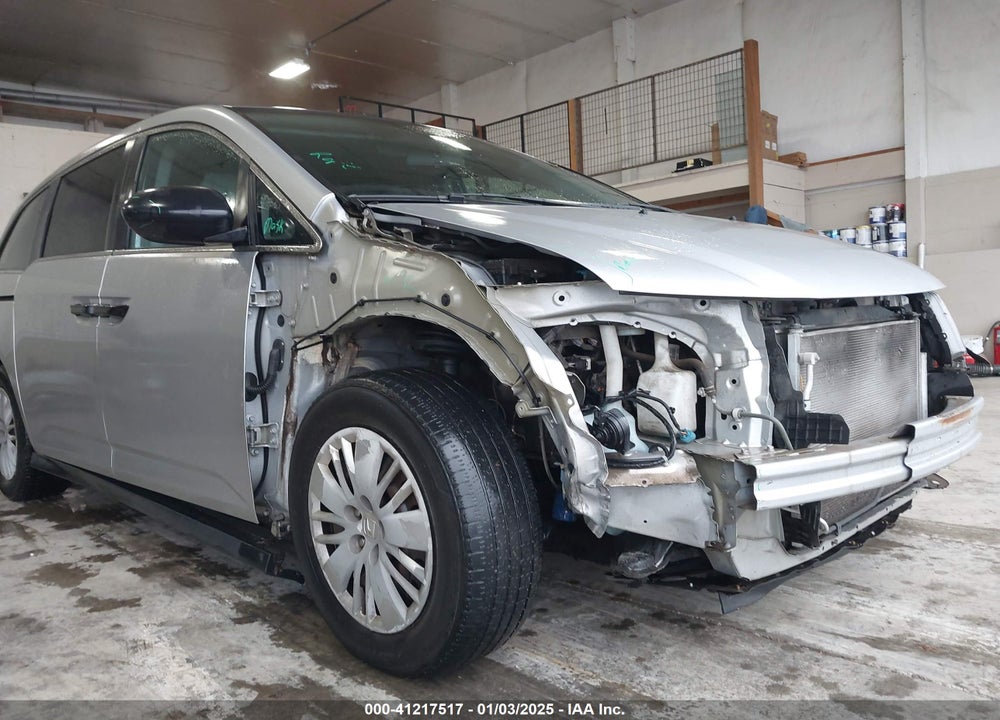 2015 HONDA ODYSSEY LX VIN: 5FNRL5H28FB073242