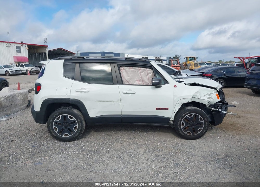 2015 JEEP RENEGADE TRAILHAWK VIN: ZACCJBCT2FPC19332