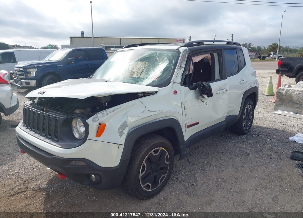 2015 JEEP RENEGADE TRAILHAWK VIN: ZACCJBCT2FPC19332