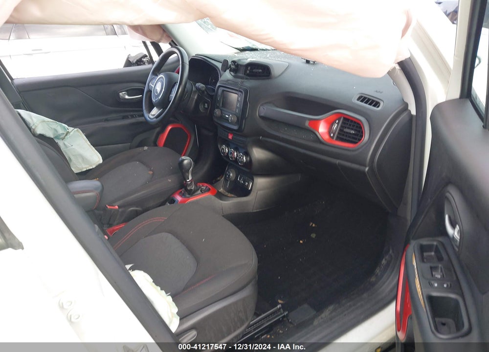 2015 JEEP RENEGADE TRAILHAWK VIN: ZACCJBCT2FPC19332