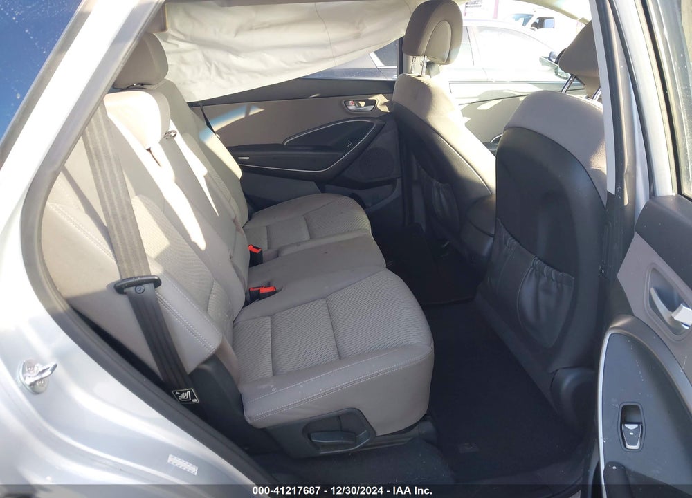 2018 HYUNDAI SANTA FE SE VIN: KM8SM4HF2JU261147