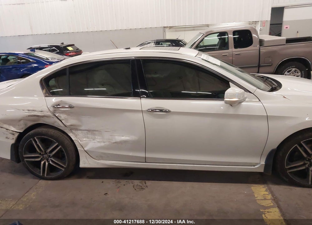 2016 HONDA ACCORD TOURING VIN: 1HGCR3F99GA013796