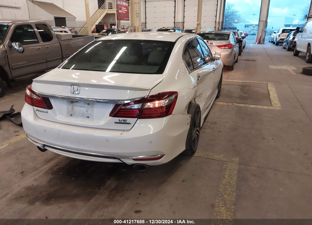 2016 HONDA ACCORD TOURING VIN: 1HGCR3F99GA013796
