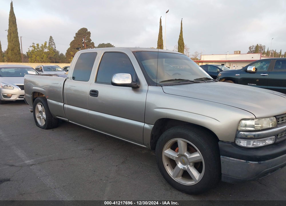 1999 CHEVROLET SILVERADO 1500 LS VIN: 2GCEC19TXX1253440