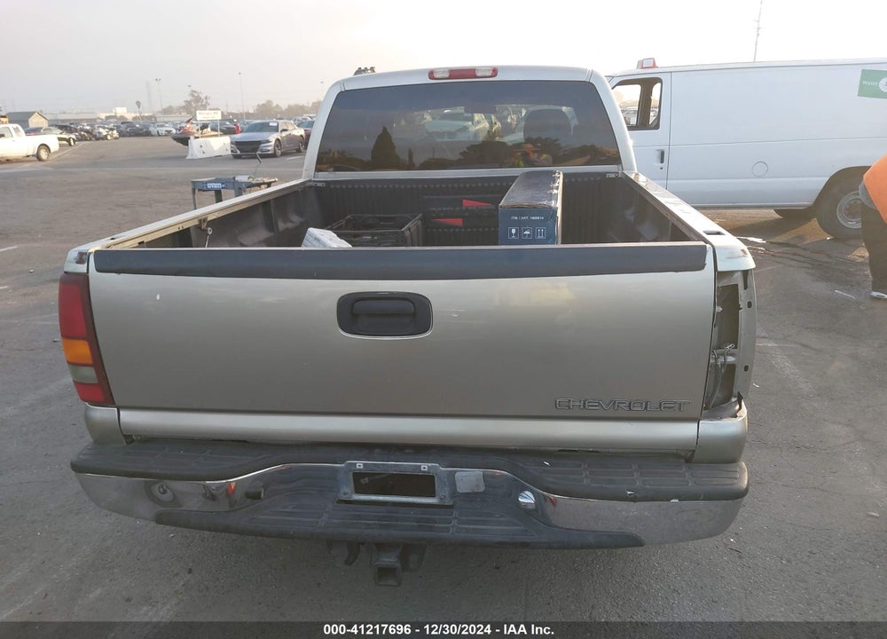 1999 CHEVROLET SILVERADO 1500 LS VIN: 2GCEC19TXX1253440