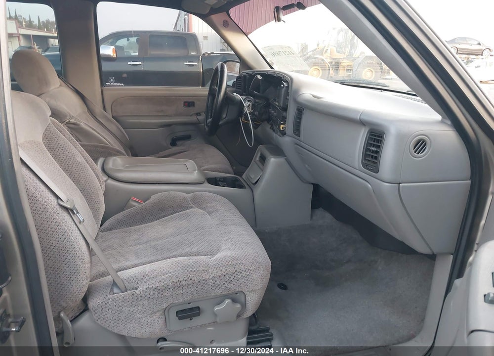 1999 CHEVROLET SILVERADO 1500 LS VIN: 2GCEC19TXX1253440