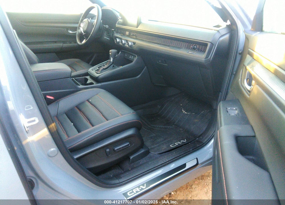 2025 HONDA CR-V HYBRID SPORT-L VIN: 5J6RS5H80SL005431