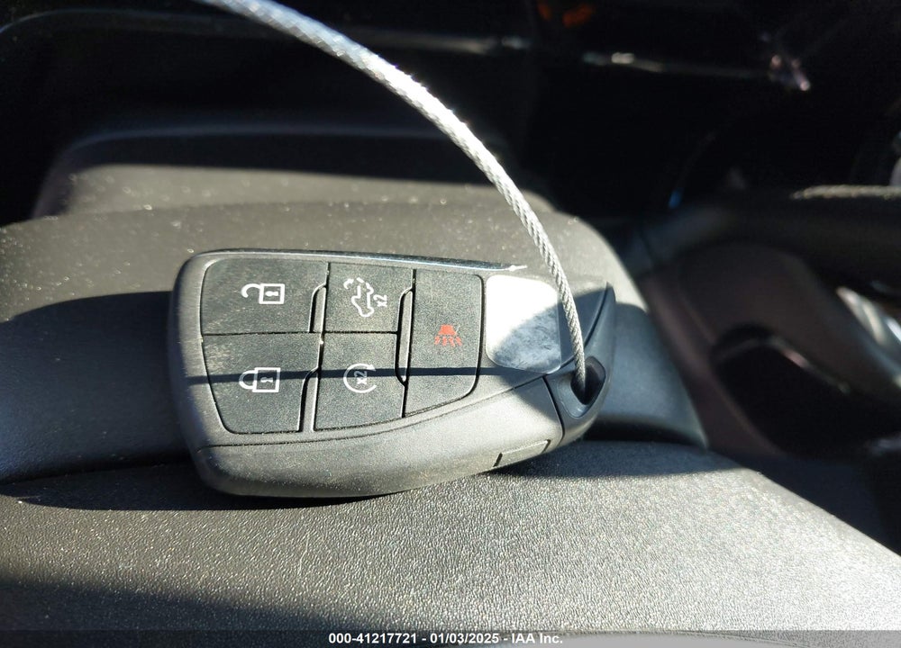 2023 GMC SIERRA 1500 4WD SHORT BOX SLE VIN: 3GTUUBED1PG229189