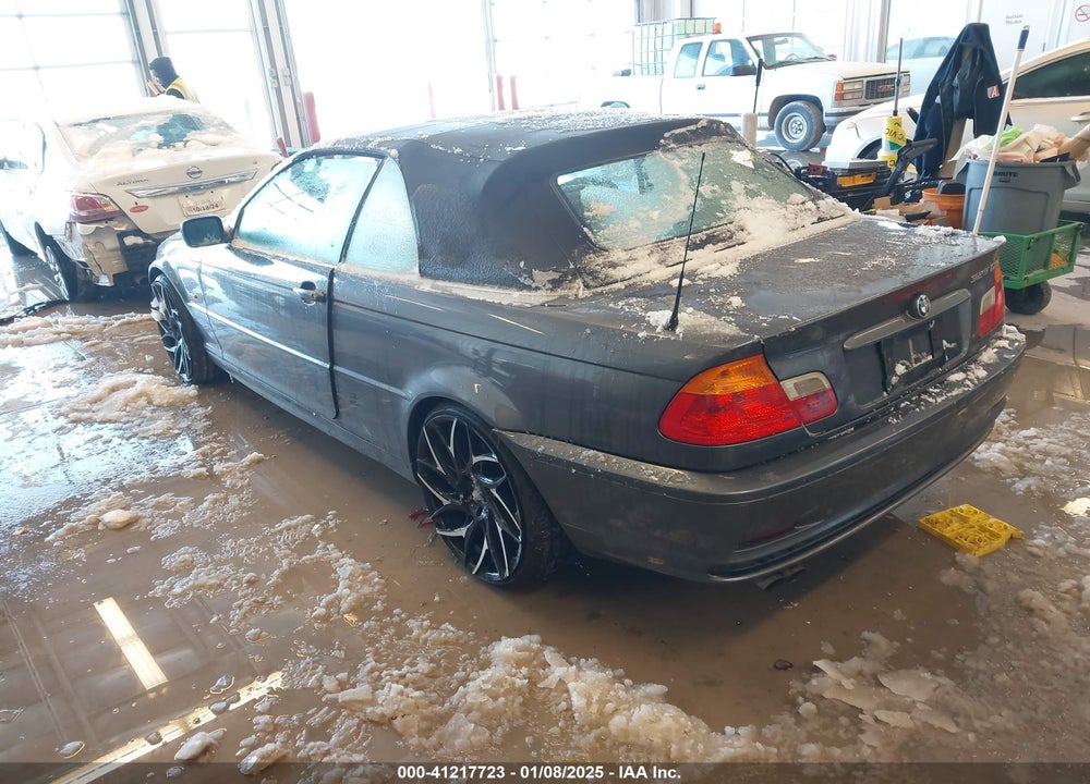 2002 BMW 325CI VIN: WBABS33452PG88235