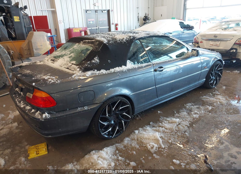 2002 BMW 325CI VIN: WBABS33452PG88235