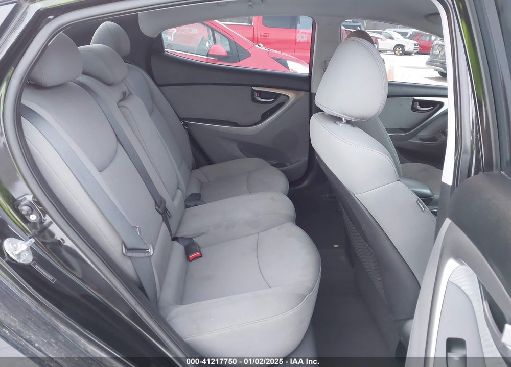 2011 HYUNDAI ELANTRA VIN: 5NPDH4AE6BH059930