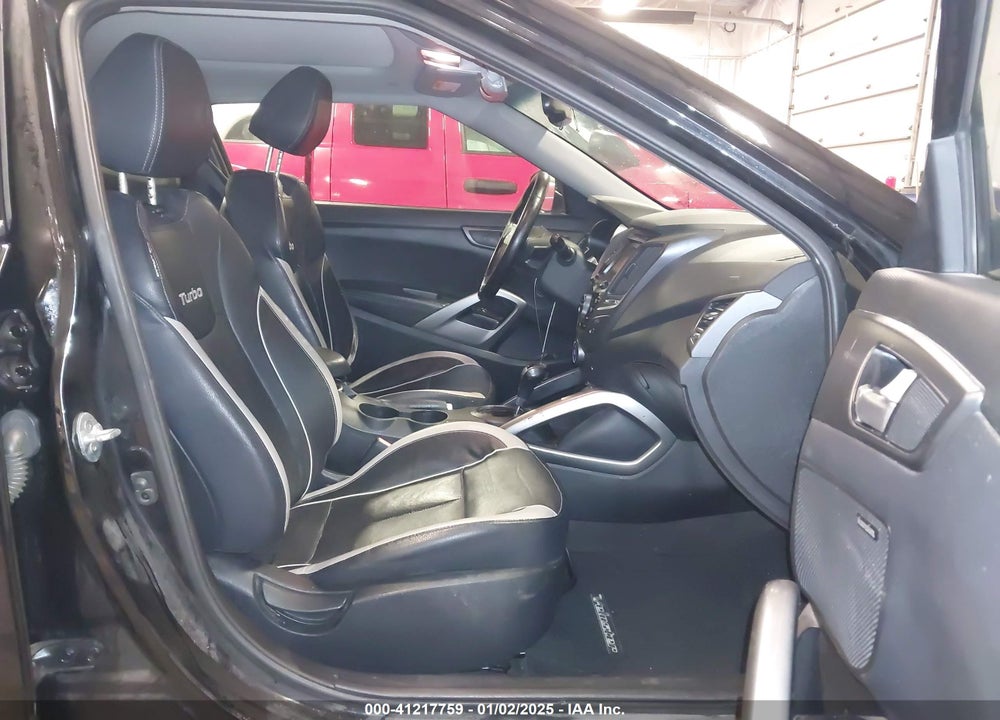2015 HYUNDAI VELOSTER VIN: KMHTC6AE6FU222170