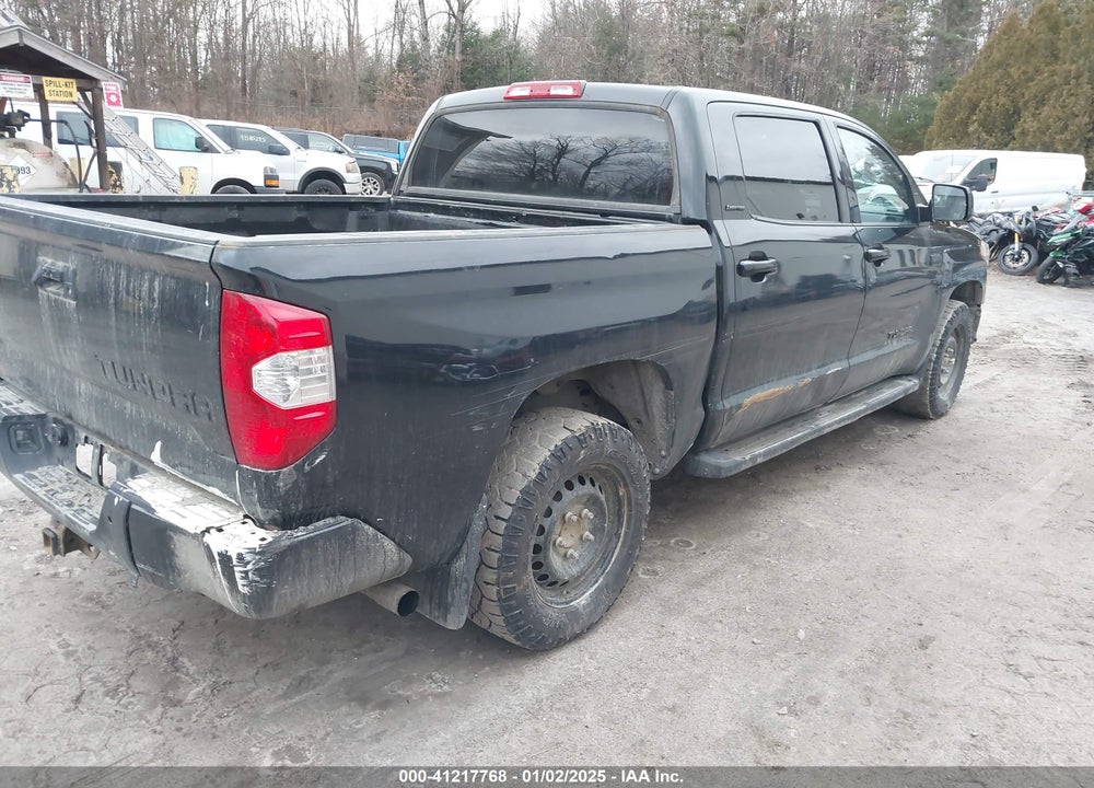2018 TOYOTA TUNDRA LIMITED 5.7L V8 VIN: 5TFHY5F16JX776831