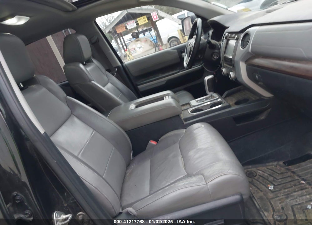 2018 TOYOTA TUNDRA LIMITED 5.7L V8 VIN: 5TFHY5F16JX776831