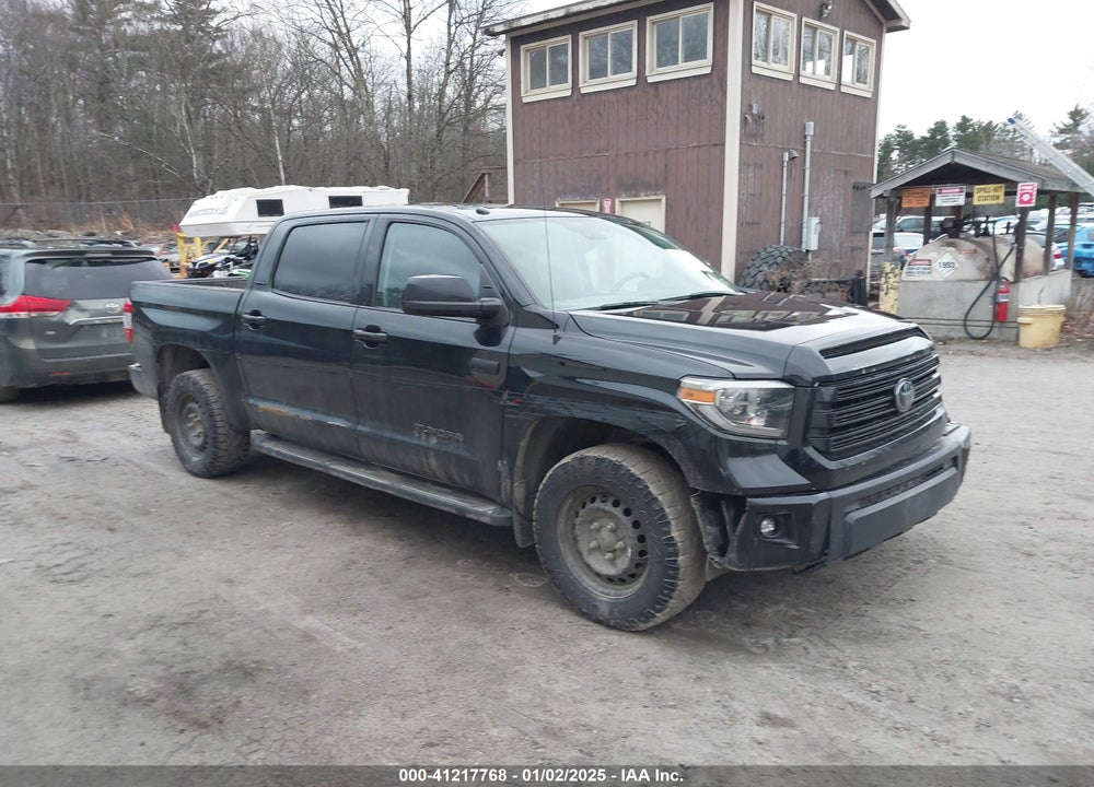 2018 TOYOTA TUNDRA LIMITED 5.7L V8 VIN: 5TFHY5F16JX776831