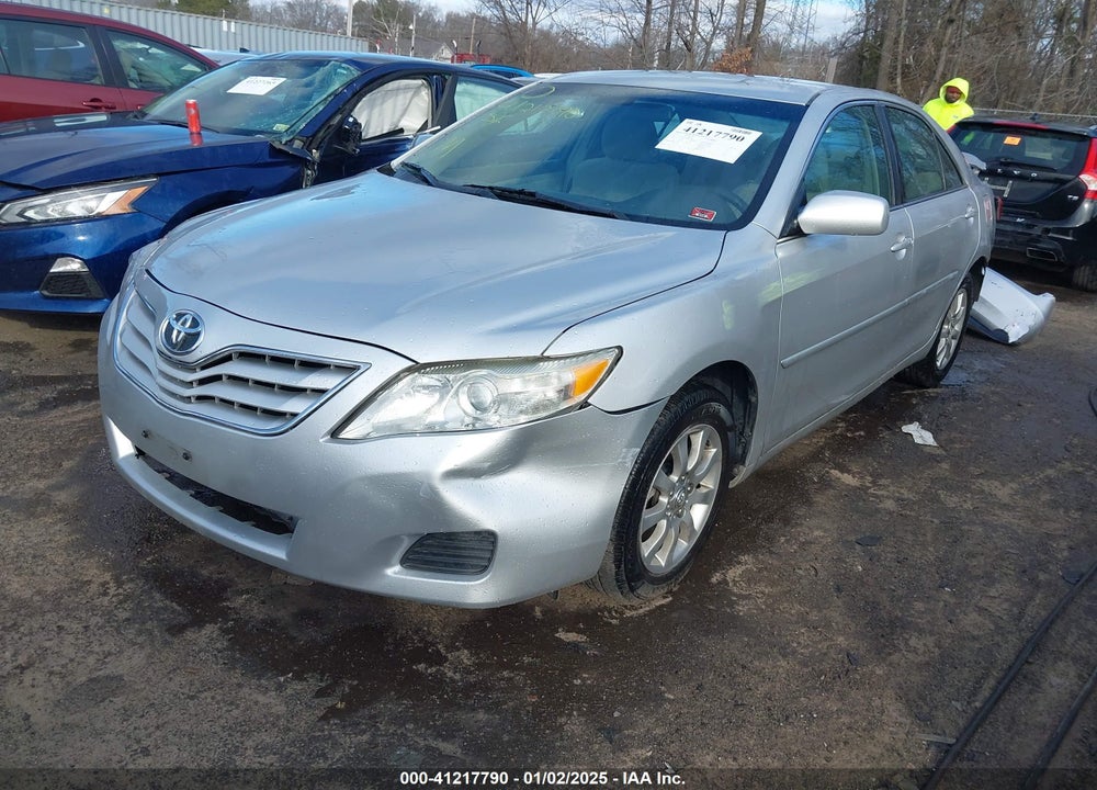 2011 TOYOTA CAMRY LE VIN: 4T1BF3EK5BU728570