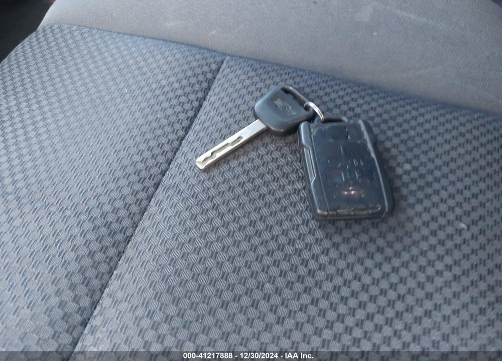 2014 CHEVROLET SILVERADO 1500 VIN: 1GCRCREH0EZ341192