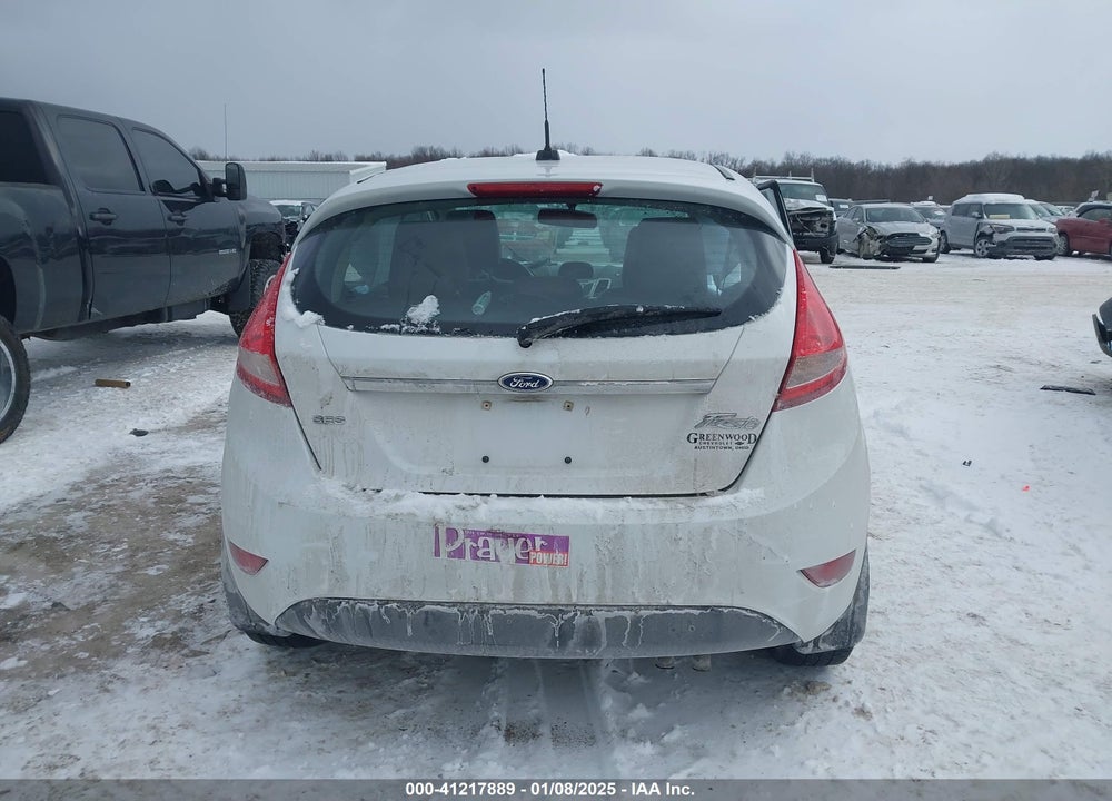 2011 FORD FIESTA VIN: 3FADP4FJ9BM132135