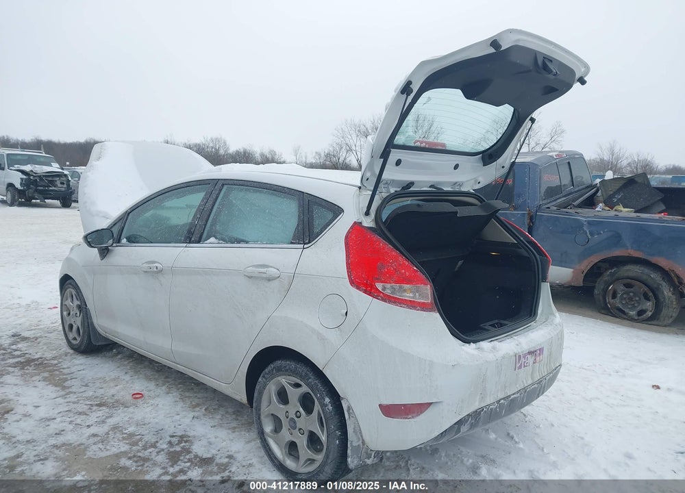 2011 FORD FIESTA VIN: 3FADP4FJ9BM132135