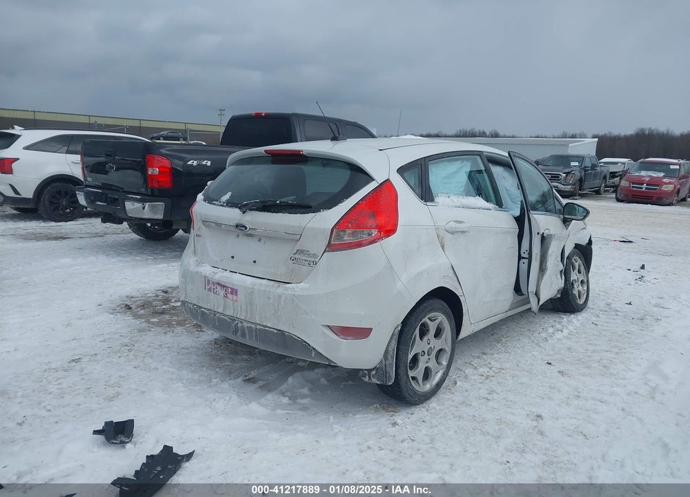 2011 FORD FIESTA VIN: 3FADP4FJ9BM132135